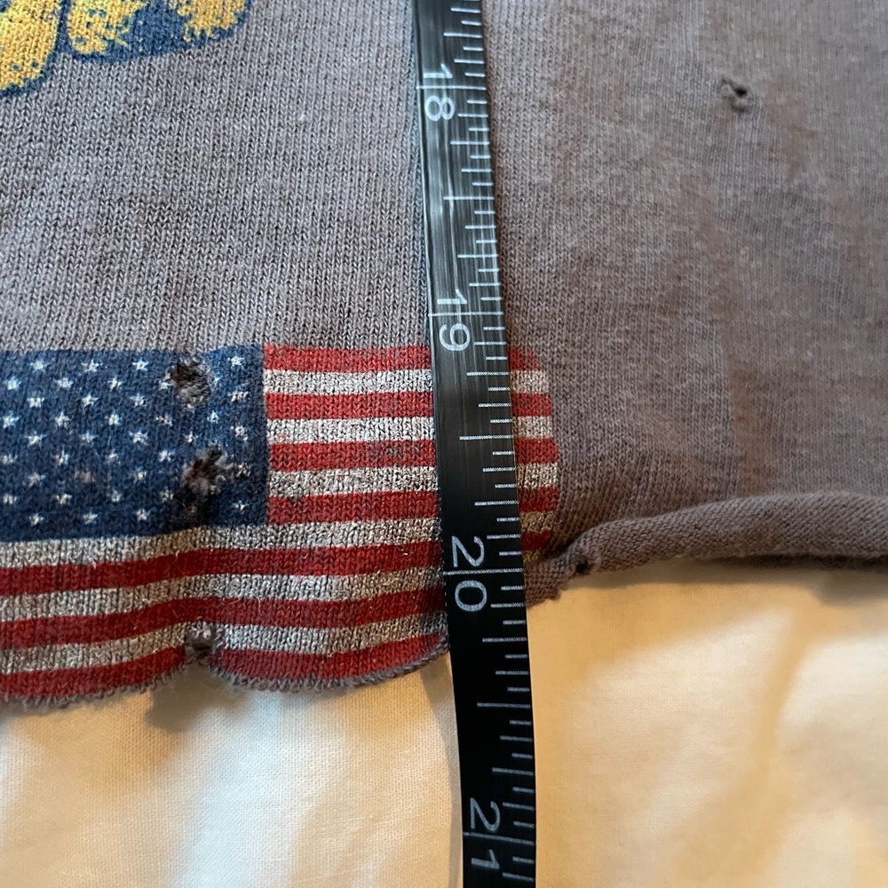 Goodie Two Sleeves : Destructed Def Leppard Graphic Tee - Picture 10 of 10